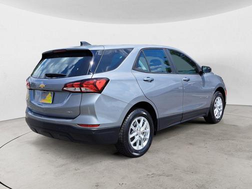Sterling Gray Metallic 2024 Chevrolet Equinox LS