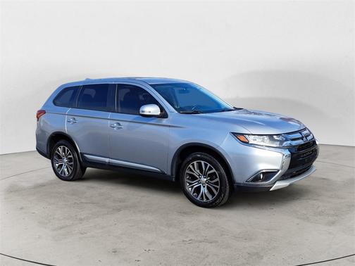 2017 Mitsubishi Outlander SE