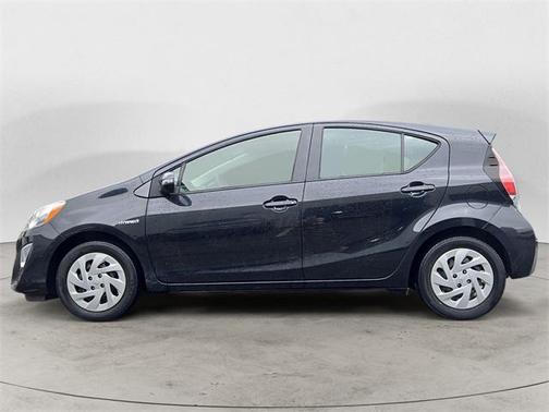 2016 Toyota Prius c Two