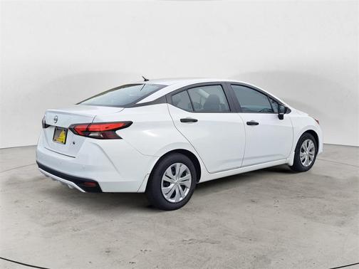 2023 Nissan Versa 1.6 S