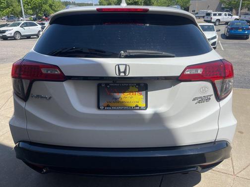 Platinum White Pearl 2021 Honda HR-V AWD Sport