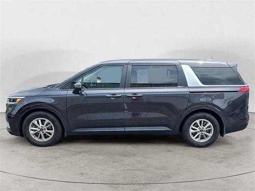2022 Kia Carnival LXS