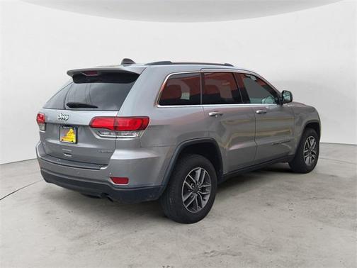 2020 Jeep Grand Cherokee Laredo