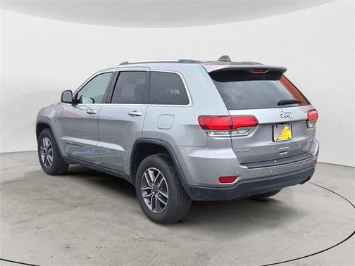 2020 Jeep Grand Cherokee Laredo