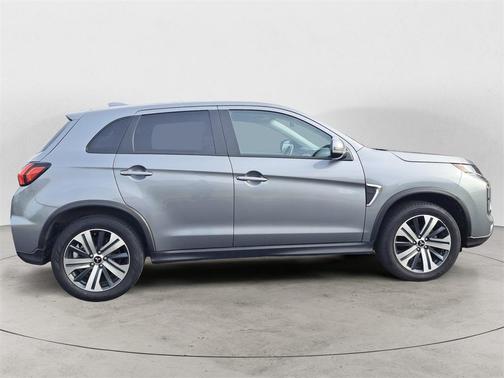 2024 Mitsubishi Outlander Sport SE