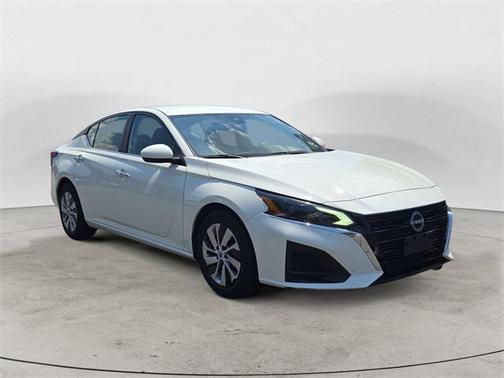 2023 Nissan Altima S FWD