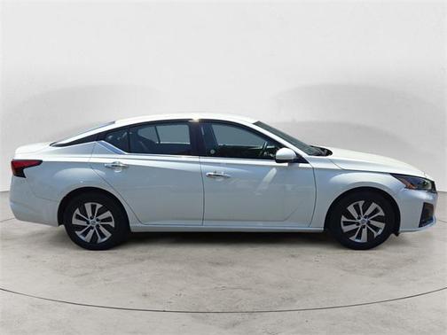 2023 Nissan Altima S FWD