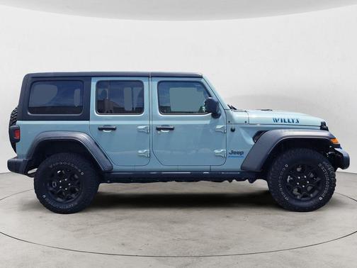 Earl Clearcoat 2023 Jeep Wrangler 4xe Base