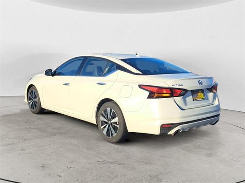 2022 Nissan Altima 2.5 SL