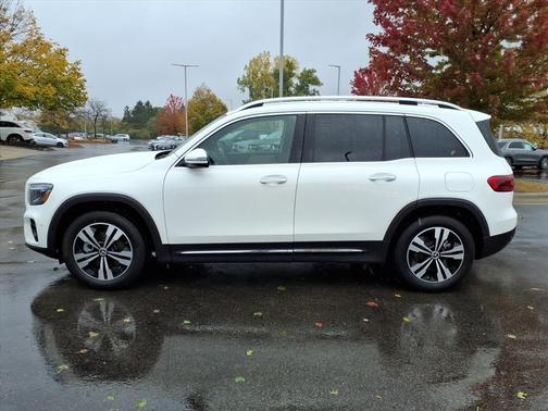 2025 Mercedes-Benz GLB 250 4MATIC