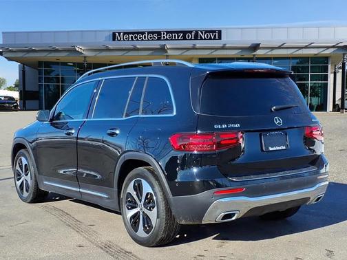 2024 Mercedes-Benz GLB 250 4MATIC