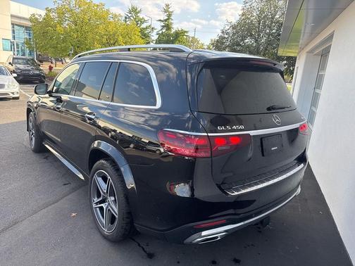 2024 Mercedes-Benz GLS 450 4MATIC