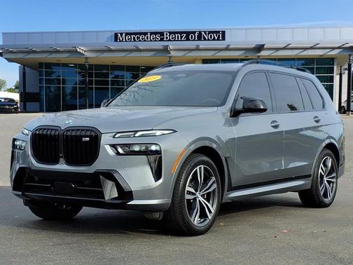 2025 BMW X7 M60i