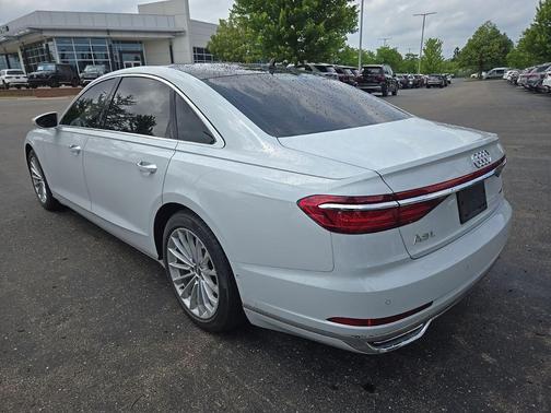 Glacier White Metallic 2019 Audi A8 55