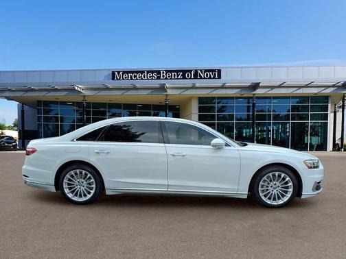 Glacier White Metallic 2019 Audi A8 55