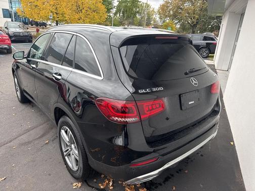 2022 Mercedes-Benz GLC 300 4MATIC