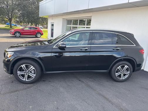 2019 Mercedes-Benz GLC 300 4MATIC