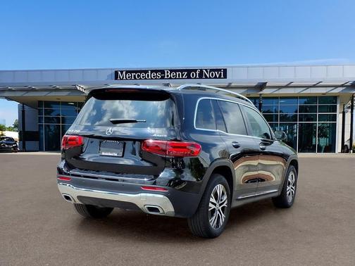 Black 2025 Mercedes-Benz GLB 250 4MATIC