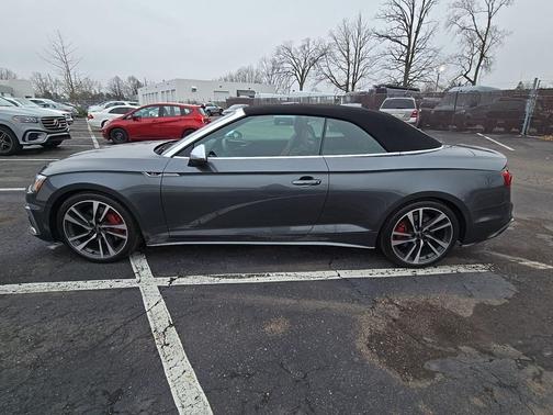 Daytona Gray Pearl Effect/Black Roof 2024 Audi S5 3.0T Premium Plus