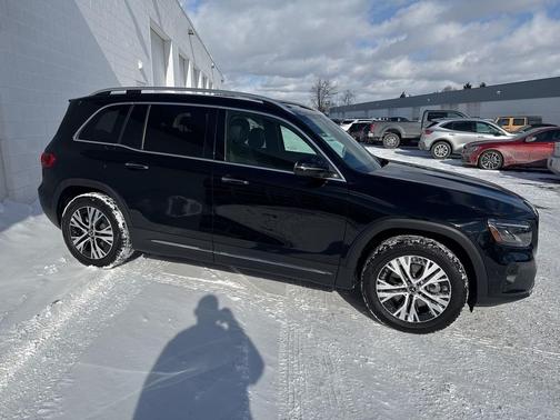 2025 Mercedes-Benz GLB 250 4MATIC