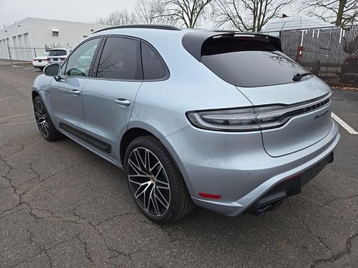 2026 Porsche Macan Macan GTS