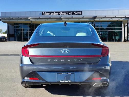 2022 Hyundai SONATA SEL