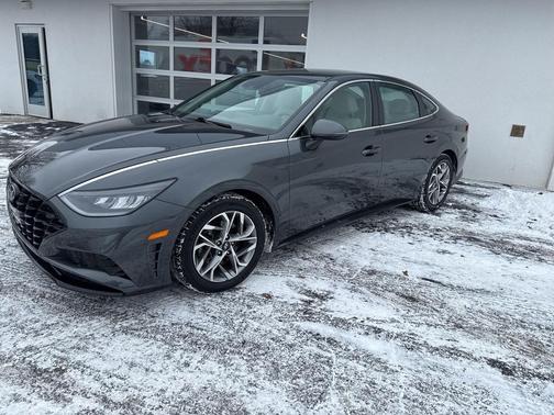 2022 Hyundai SONATA SEL