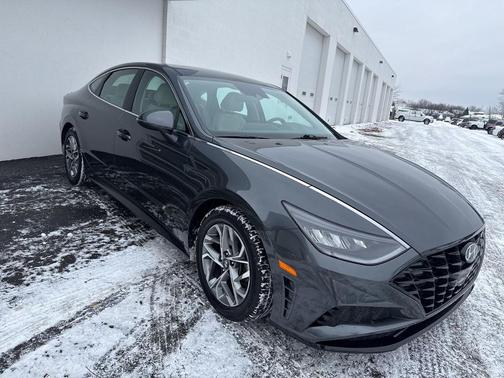 2022 Hyundai SONATA SEL