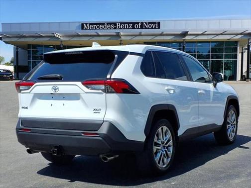 2020 Toyota RAV4 XLE Premium