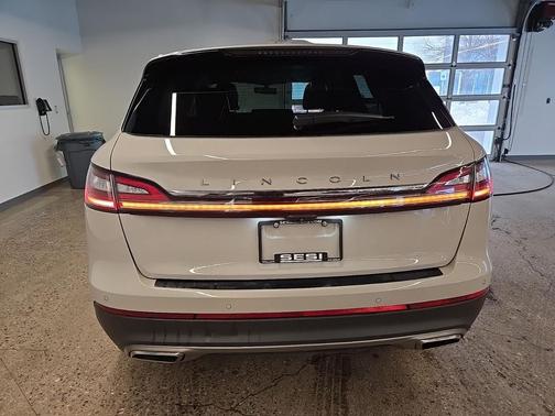 2021 Lincoln Nautilus Reserve