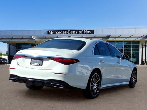 MANUFAKTUR Diamond White 2022 Mercedes-Benz S-Class 4MATIC