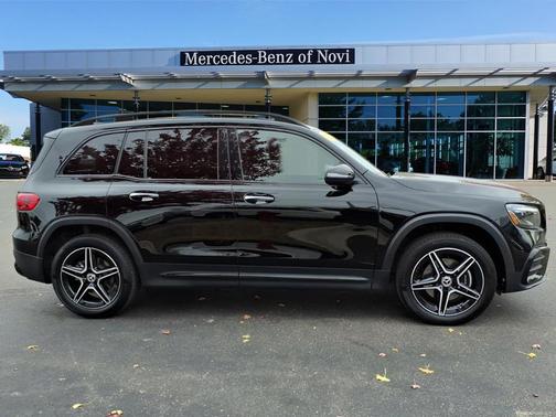 2025 Mercedes-Benz GLB 250 4MATIC