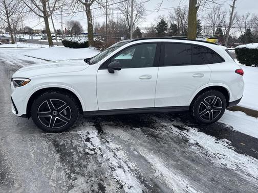 2025 Mercedes-Benz GLC 300 4MATIC