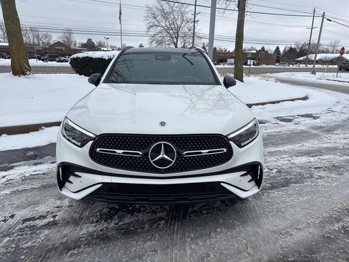 2025 Mercedes-Benz GLC 300 4MATIC