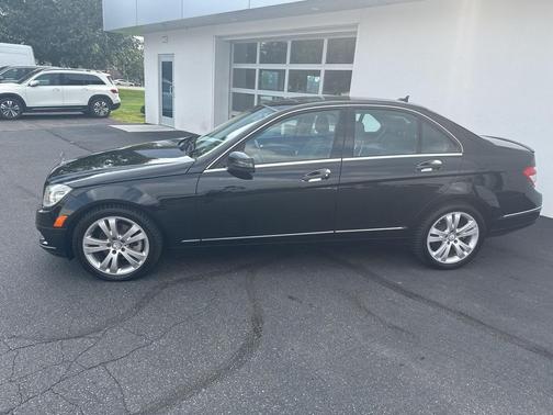 2011 Mercedes-Benz C-Class C 300 4MATIC Luxury