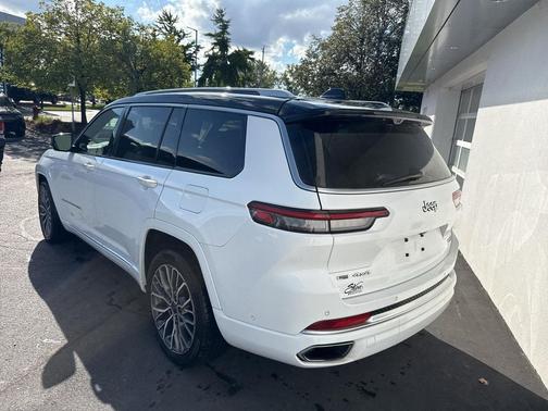 2021 Jeep Grand Cherokee L Summit Reserve