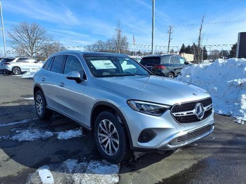 2025 Mercedes-Benz GLC 300 4MATIC