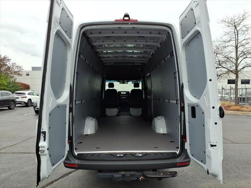 2025 Mercedes-Benz Sprinter 2500 High Roof