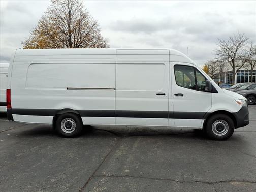 2025 Mercedes-Benz Sprinter 2500 High Roof