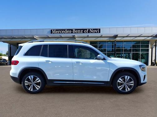 2025 Mercedes-Benz GLB 250 4MATIC