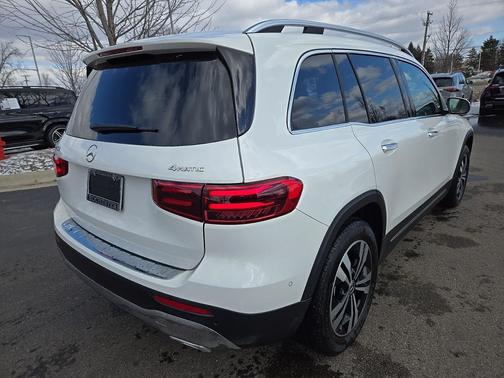 2025 Mercedes-Benz GLB 250 4MATIC