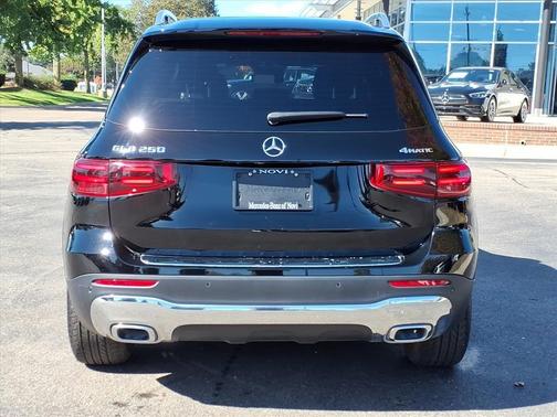 2025 Mercedes-Benz GLB 250 4MATIC