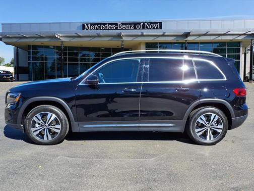 2025 Mercedes-Benz GLB 250 4MATIC