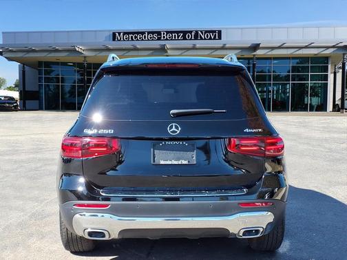 2025 Mercedes-Benz GLB 250 4MATIC