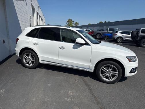 2015 Audi Q5 2.0T Premium Plus