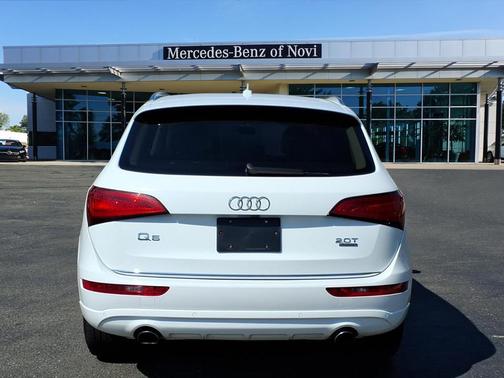 2015 Audi Q5 2.0T Premium Plus