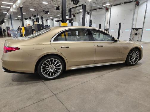 2022 Mercedes-Benz S-Class 4MATIC