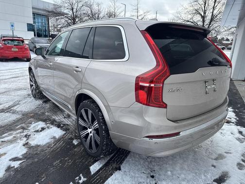 2023 Volvo XC90 B6 Ultimate 7-Seater