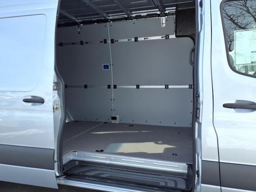2025 Mercedes-Benz Sprinter 2500 High Roof