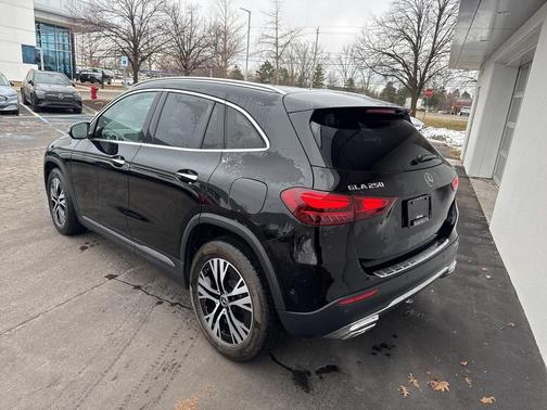 2025 Mercedes-Benz GLA 250 4MATIC